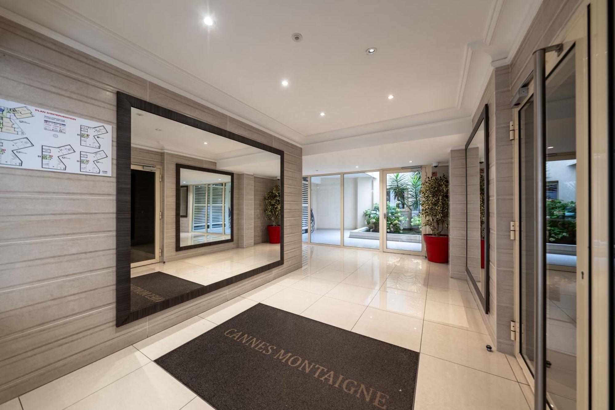 Beautiful Apartment Cannes Center Terrace Parking Exterior photo