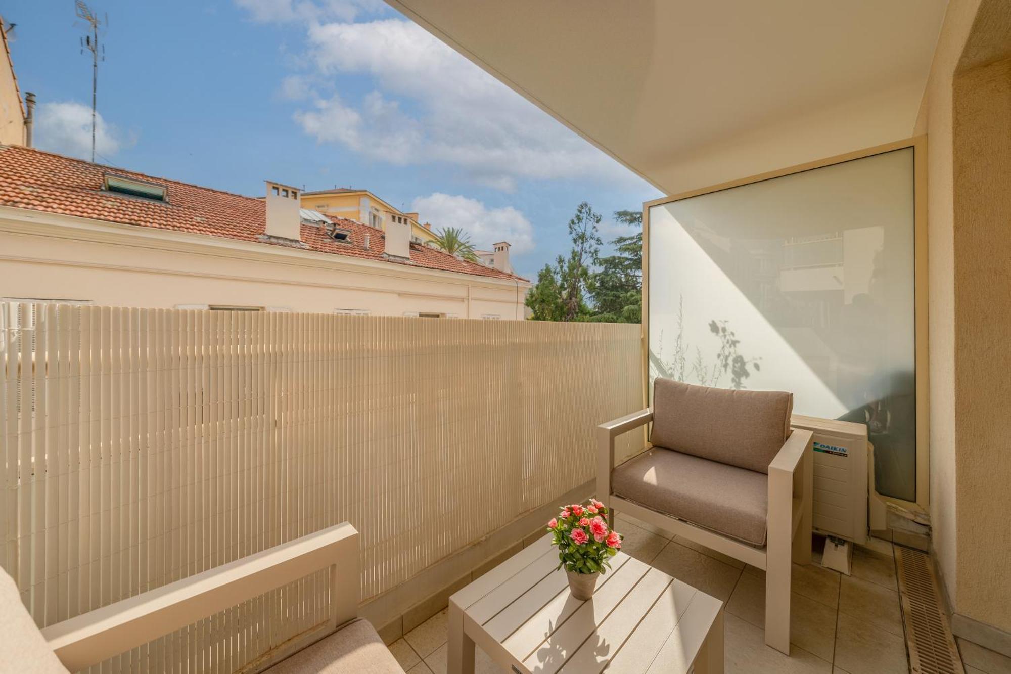 Beautiful Apartment Cannes Center Terrace Parking Exterior photo